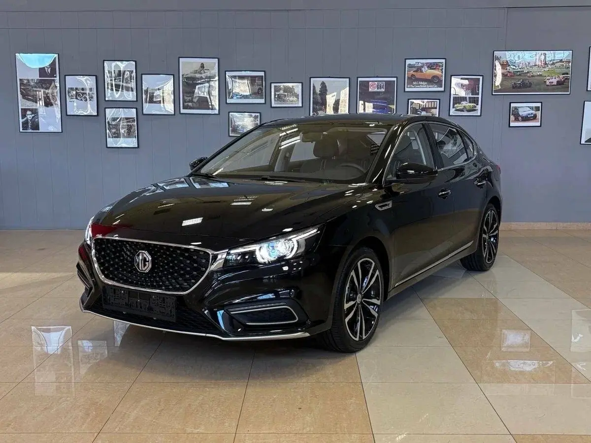 MG 6 купить по цене от 1 859 000 рублей
