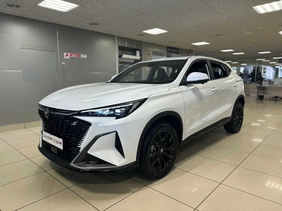 Changan CS35 MAX с салона по цене от 1 560 000 рублей